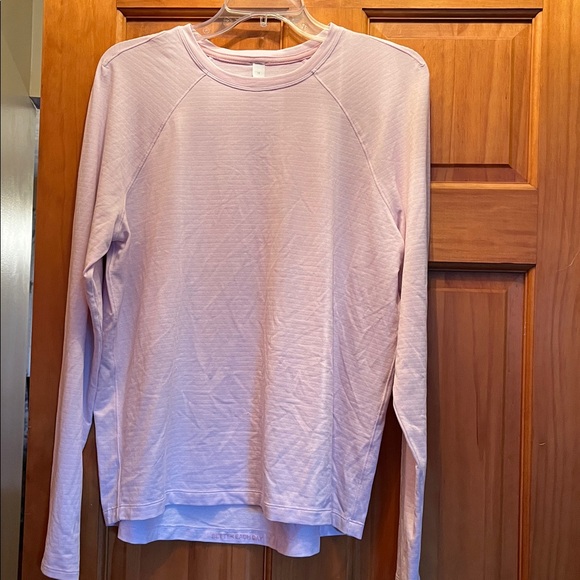 lululemon athletica Tops - Lululemon License To Train Top